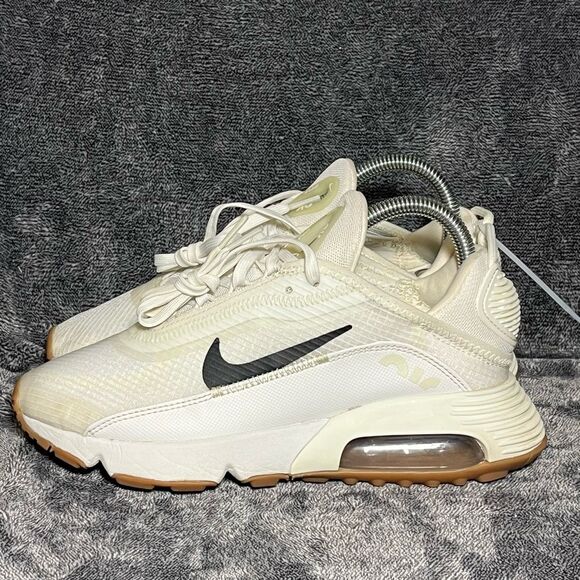 Nike air Max 2090 Twist -Women size 6 - Picture 1 of 8